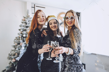 Christmas lockdown. Christmas celebration, New Year Eve party / Photodune, Misc