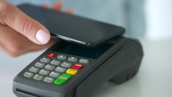 Contactless Payment with Smartphone