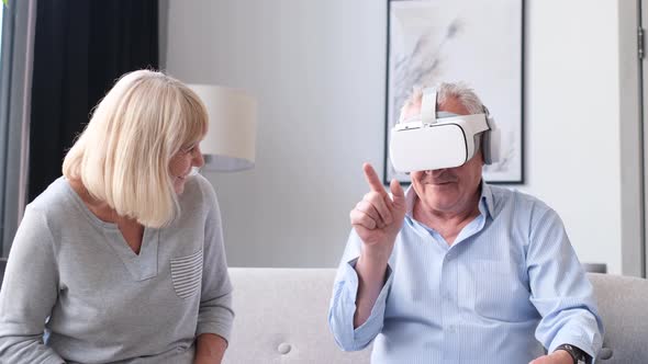 Grandfather in Virtual Reality Glasses