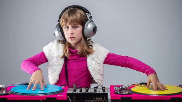 Girl with Headphones Round Neck Playing Records