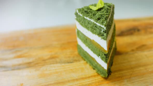 Green Diushes Cake with Green Chocolate Leaves