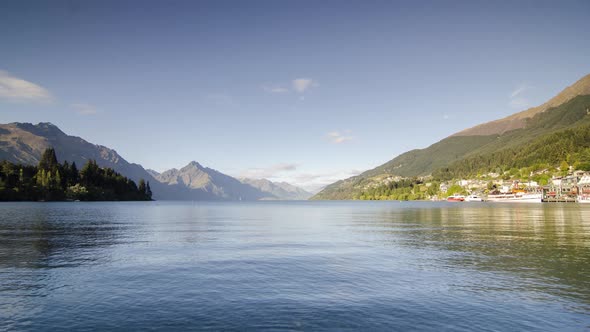 Timelapse Lake Wakatipu in morning.