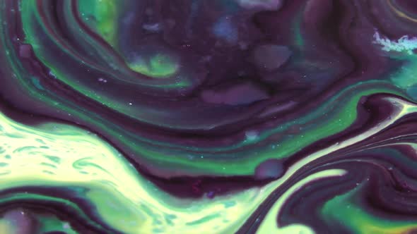 Liquid Paint Spreads  alt