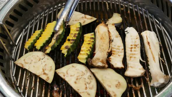 Grilling of Meat, Vegetable and Sea Foods