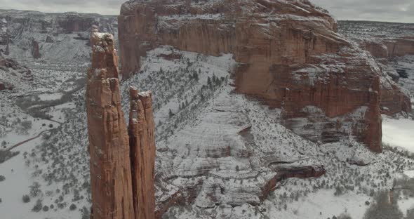 Canyon de Chelly National Monument on a snowy morning