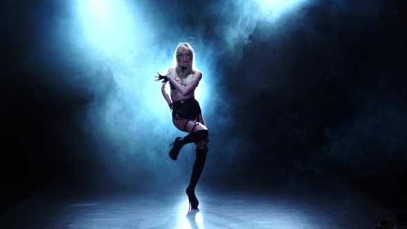 Blonde Dancer Demonstrating Her Perfect Body. Smoky Studio, Slow Motion