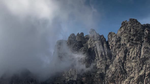 Bavella Corsica Wild Nature Mist Fog mountains rockg