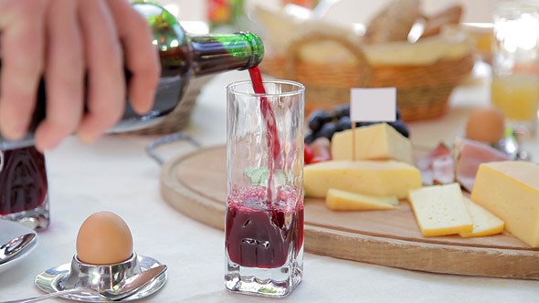 Juice Filled into Glass