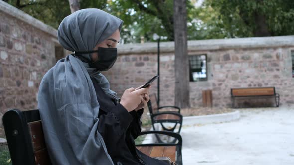 Young Muslim Woman Mask Muslim Woman Phone Social Media