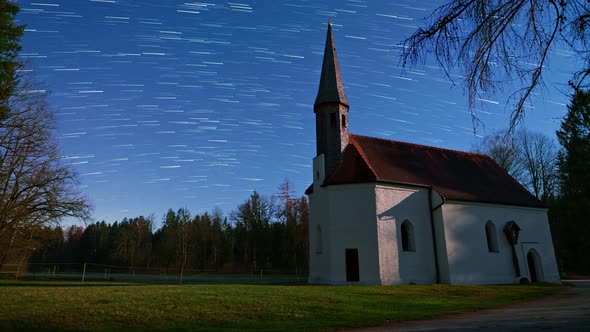 Comet modus of moving stars at a clear night with a church as forground "model". Clear night, visual