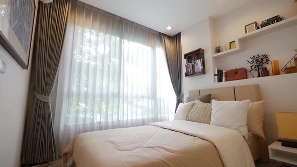 Beautiful and Stylish Bedroom Decoration Idea With Good Lighting