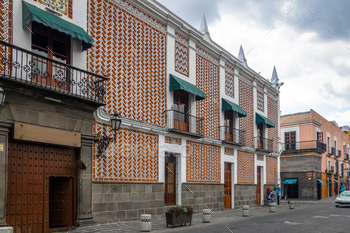 al) Building – Puebla, Mexico