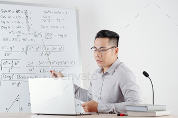 mulas when explaining topic to college students during online class
