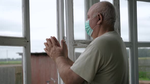 Man Clap Hands From Windows To Support Those Who Treating Coronavirus Infection