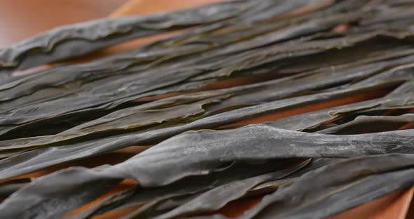 Dry of the Kelp close up