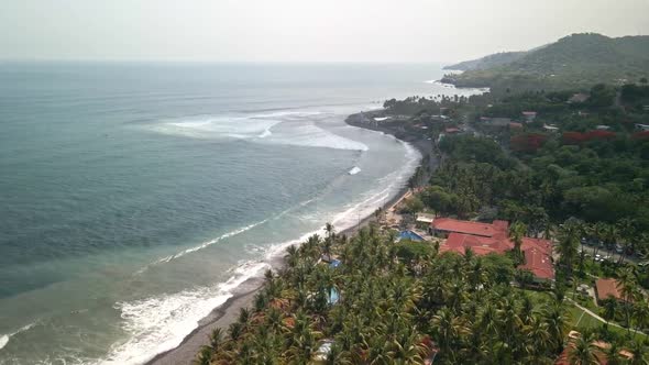 AT EL TUNCO BEACH IN SAN SALVADOR, EL SALVADOR