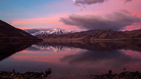 Deer Creek Reservoir reflecting time lapse sunrise