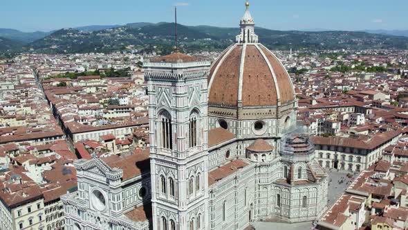 Cathedral Church Dome (Duomo di Firenze) Building in Florence, Italy - Aerial Orbit