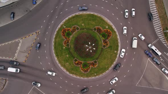 Traffic Circle with Many Cars