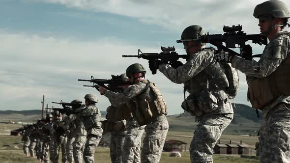 Soldiers practicing firing movements at Green Beret training