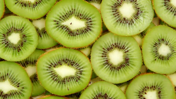 Slices of arranged kiwi