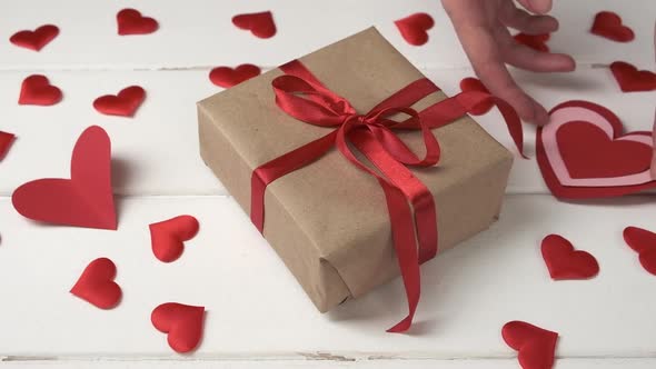 Packaging Valentine's Day Presents