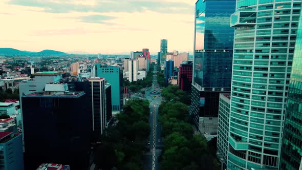 Flying over paseo de la Reforma, main Mexico city avenue