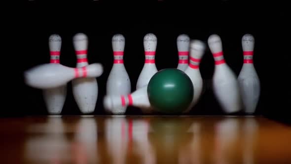 HD - Bowling. Strike. Slow-mo