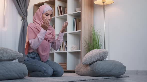 Praying Muslim Woman Islam Religion Hijab Home