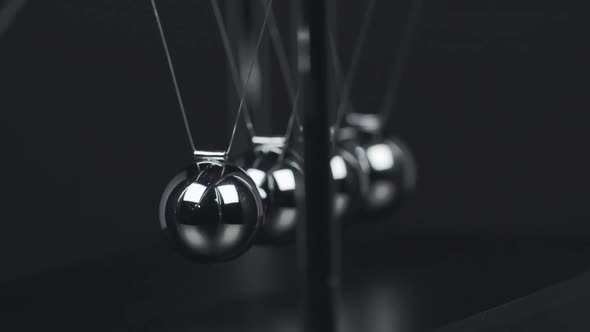 Slow Motion Newtons Cradle