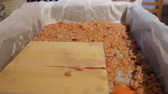 lasagne assembly,pasta sheets