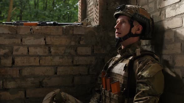 Soldier Suffering Post Traumatic Stress Disorder alt