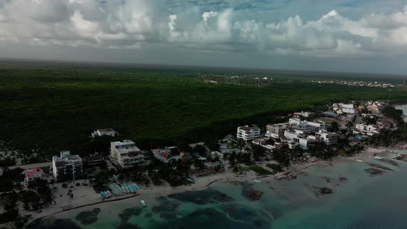 Sunrise at the beach of Mahahual