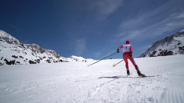 Cross Country Skiing Video Man Skating