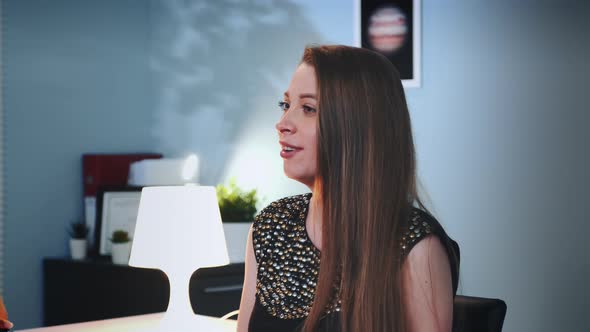 Close-up of Female Patient Describing Feelings and Emotions on the Consultation with Psychologist