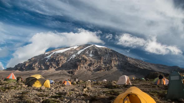 A cinemagraph of a camp site on the way to the peak of Mount Kilimanjaro.