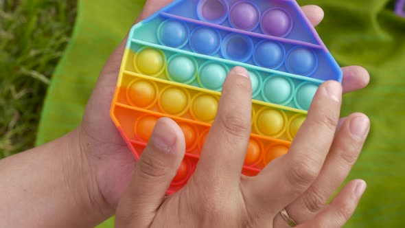 Popular Colorful Antistress Sensory Toy Pop It in Hands