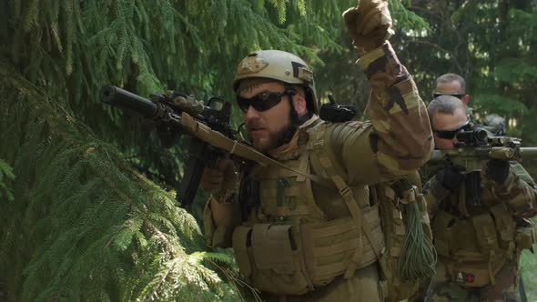 Special Forces In Jungle alt