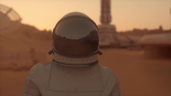Astronaut on the Planet Mars