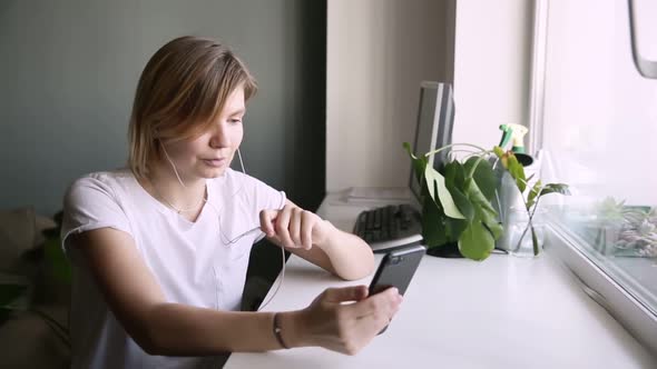 Woman Talking Video Calling Speaking Enjoy Online Conversation with Friend Through Smartphone Iroi