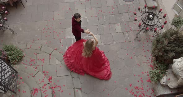 Young Couple Dancing Ballroom Dance