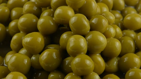 Marinated green peas close up