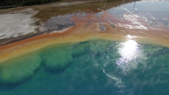 Close up shot of the edge of the Grand Prismatic Spring in Yellowstone National Park