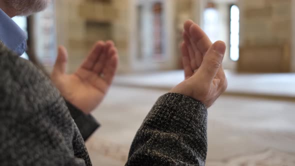 Islamic Way Of Praying