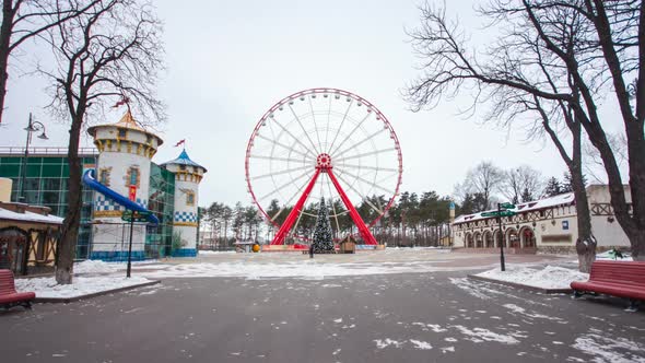 Ferris Wheel and Christmas Tree in Gorky Park Timelapse Hyperlapse, Kharkiv, Ukraine.