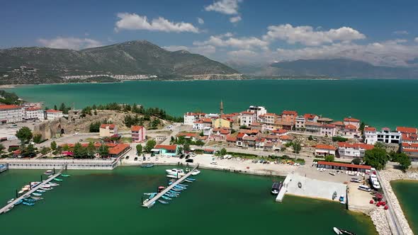 A City on the Shore of a Large Lake