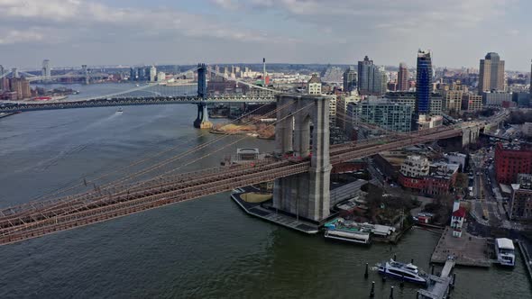 The Hudson River with the Brooklyn Bridge