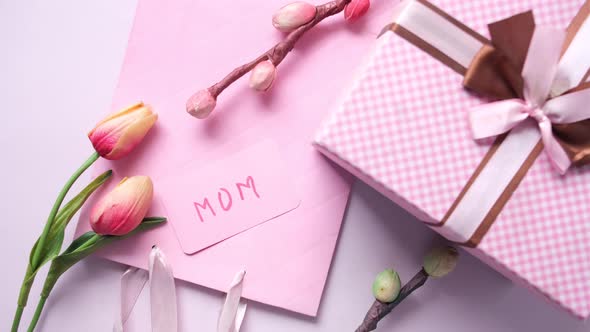 f Mother Day Gift and Flower on Table