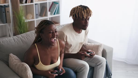 Video Game Competition Winner Girl Loser Boyfriend