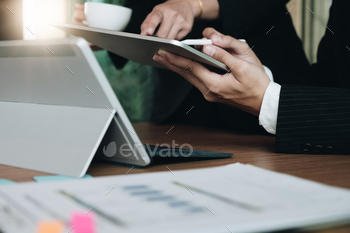 onsulting marketing plan for the company with using tablet and computer technology in analysis